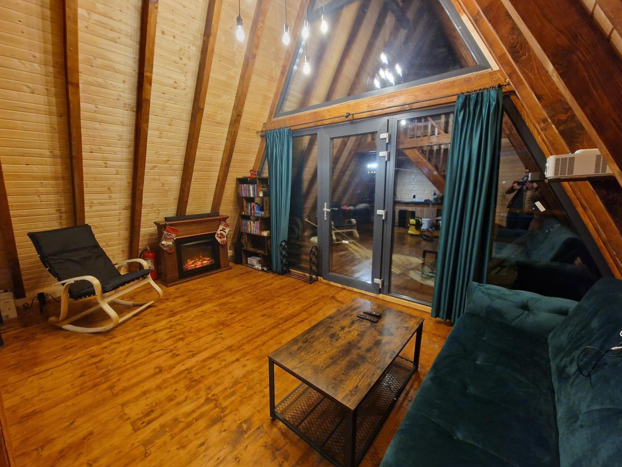 Aa Frame Retreat Fundata Dış mekan fotoğraf